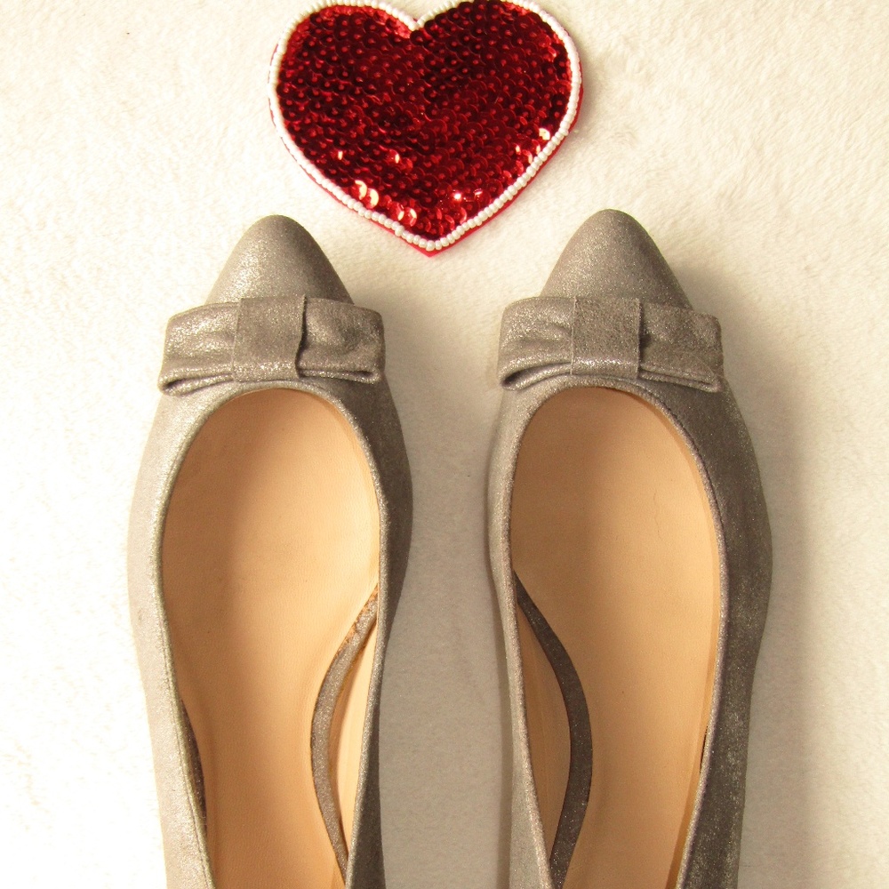 KATE SPAKE SILVER POINTY TOE FLATS BOWS SIZE 11